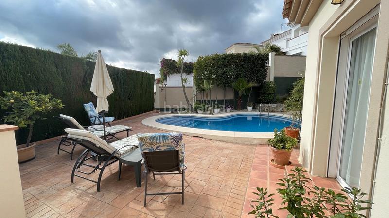 Foto 1b75ef8b-0f8b-4543-b2eb-c08524c79c0a. Chalet dans calle reyes católicos 7 dans Coín