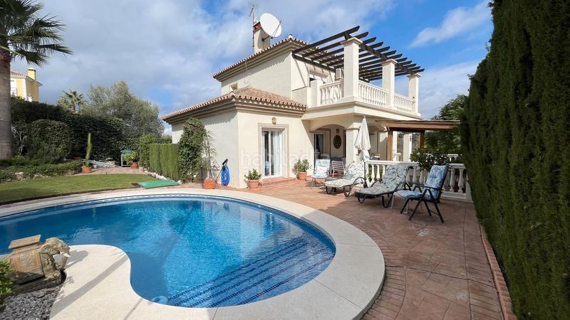 Foto b146e692-c31e-40e1-9276-813e314f92aa. Chalet dans calle reyes católicos 7 dans Coín