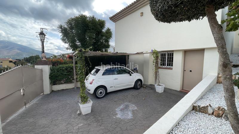 Foto b499defd-15cf-4941-bf12-ceafdf79fe8c. Chalet dans calle reyes católicos 7 dans Coín