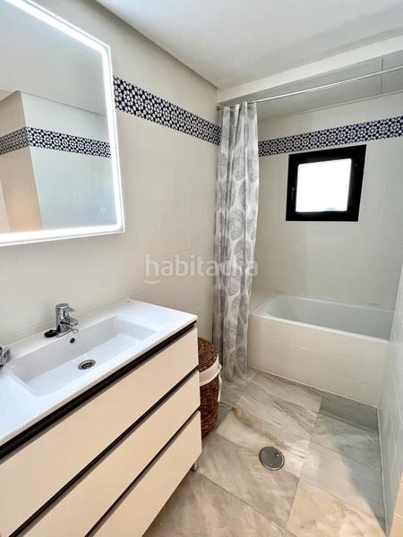 Foto 27bc3b53-789d-48ef-b92e-020f940b9d3f. Location duplex dans calle Parque Central 5 dans Parque Central Estepona