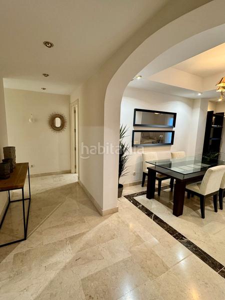 Foto a17561eb-c285-4096-8812-9c67c908ea21. Lloguer apartament amb aparcament piscina a Las Lomas de Río Verde Marbella