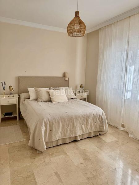 Foto ffd524c0-6e94-4a6b-b00c-ab607b43fcf6. Lloguer apartament amb aparcament piscina a Las Lomas de Río Verde Marbella