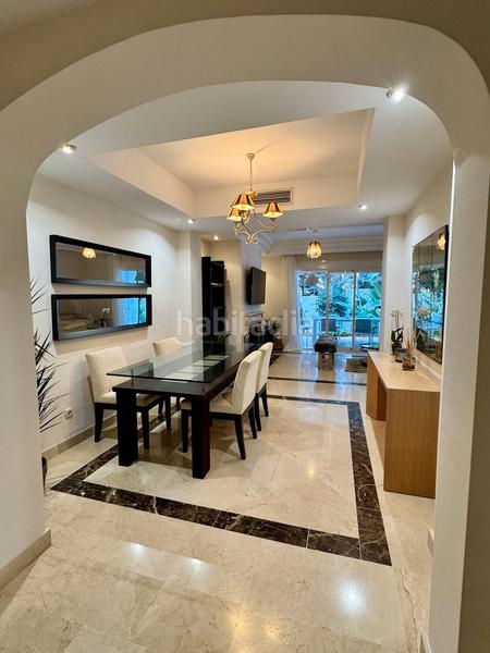 Foto 2a2acb9d-be1d-4f41-a48d-386721baa420. Location appartement avec parking piscine dans Las Lomas de Río Verde Marbella