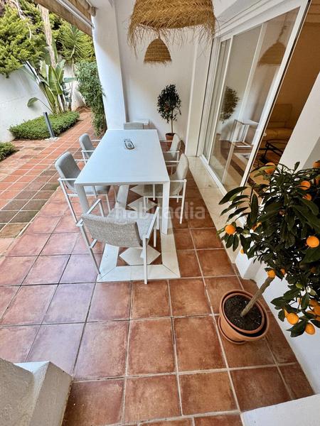 Foto 817ca483-8e09-4372-b284-f340fd0ca35c. Miete appartement mit parking pool in Las Lomas de Río Verde Marbella