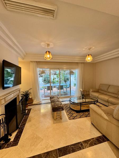 Foto d4b84efe-45e6-47f3-9501-125034f78fb1. Miete appartement mit parking pool in Las Lomas de Río Verde Marbella