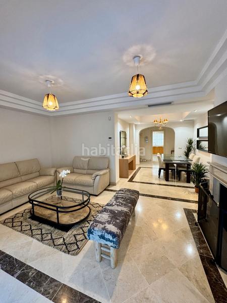 Foto 63942f52-6ff0-4502-b263-fe4ed2f0ed32. Rent apartment with parking pool in Las Lomas de Río Verde Marbella