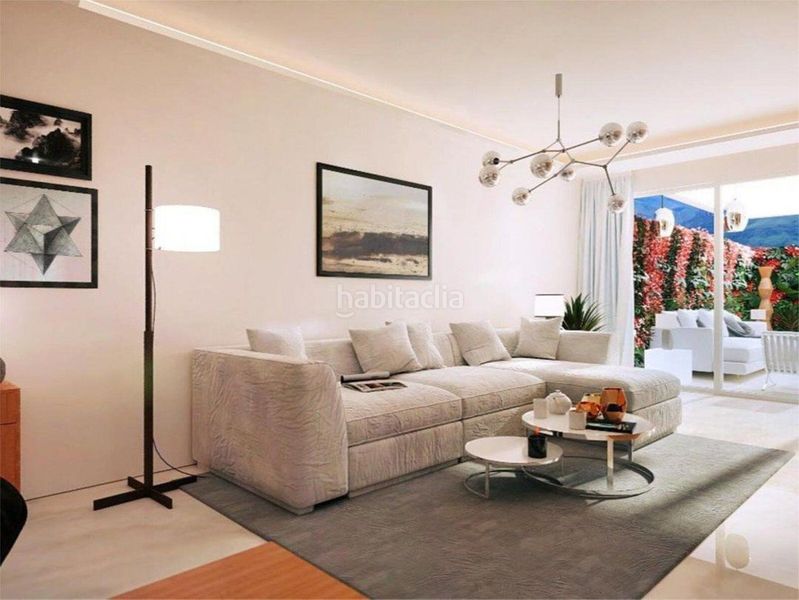 Foto 5d2732f8-91c5-4a7f-8ba0-dc4255d435b3. Casa adossada amb aparcament piscina a Puerto Banús Marbella