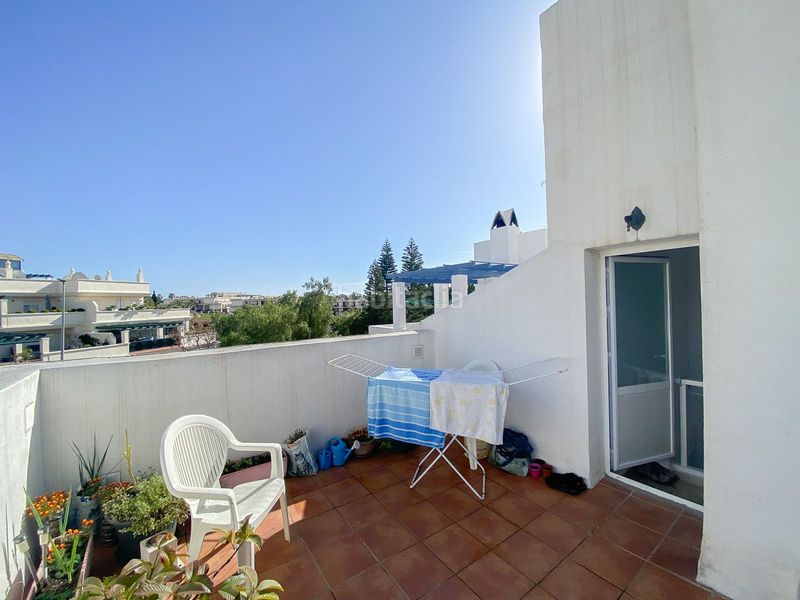 Foto 8fcf5f4a-6d4d-4fe1-8d88-a0bb3a55923e. Casa adossada amb aparcament piscina a Puerto Banús Marbella