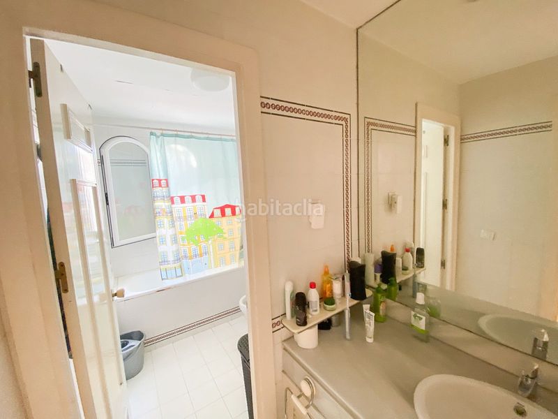 Foto e839bbde-d523-4a51-9e84-009d50dc7f72. Casa adossada amb aparcament piscina a Puerto Banús Marbella