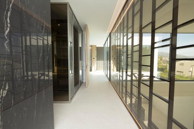 Foto 52b94dbb-e33d-4712-9790-272a57a1779c. Maison jumelée avec parking piscine dans La Carolina - Guadalpín Marbella