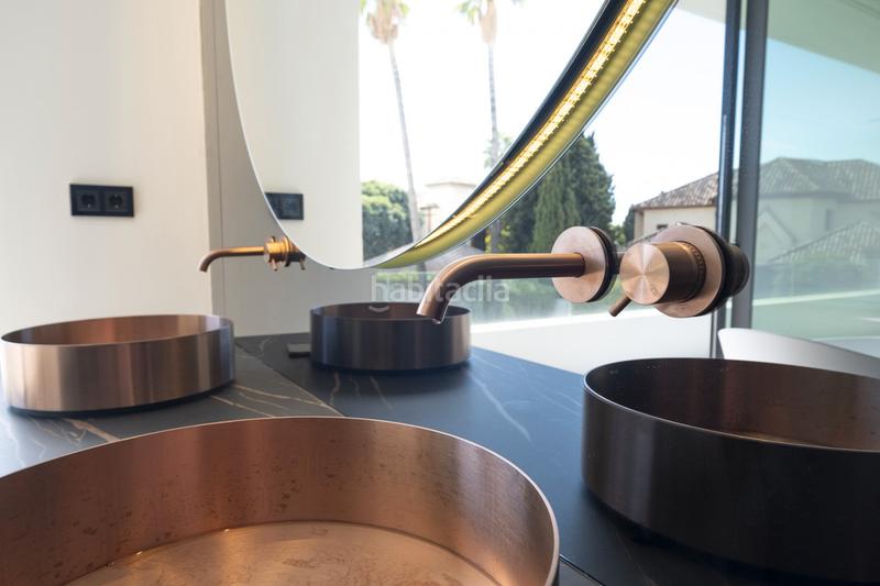 Foto 71b2f251-5467-4a4b-a2ad-f47635a1ccf4. Maison jumelée avec parking piscine dans La Carolina - Guadalpín Marbella