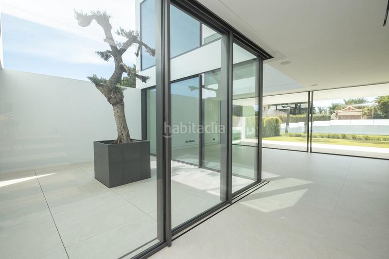 Foto b5fcdd86-d0a2-4882-a08c-65fe03ece9ba. Maison jumelée avec parking piscine dans La Carolina - Guadalpín Marbella