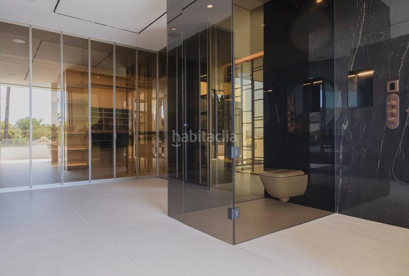 Foto c3253f6c-a298-4169-add4-c5ac60622163. Maison jumelée avec parking piscine dans La Carolina - Guadalpín Marbella