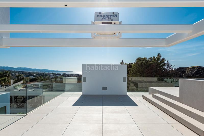 Foto c9fc5b99-8831-4e7d-b4b0-851e73c0ebe8. Maison jumelée avec parking piscine dans La Carolina - Guadalpín Marbella
