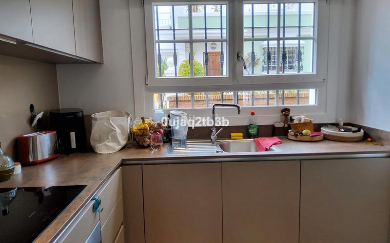 Foto 20825f0e-319f-49cb-82ec-52e7e976efef. Maison jumelée avec piscine dans bahía de Marbella Marbella