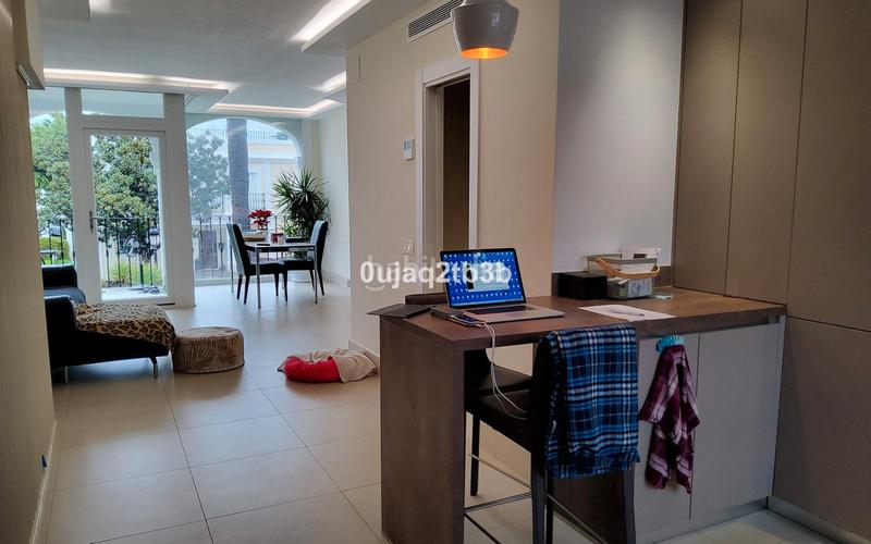 Foto 41558c66-d7c4-47a2-a441-91babb785e52. Maison jumelée avec piscine dans bahía de Marbella Marbella