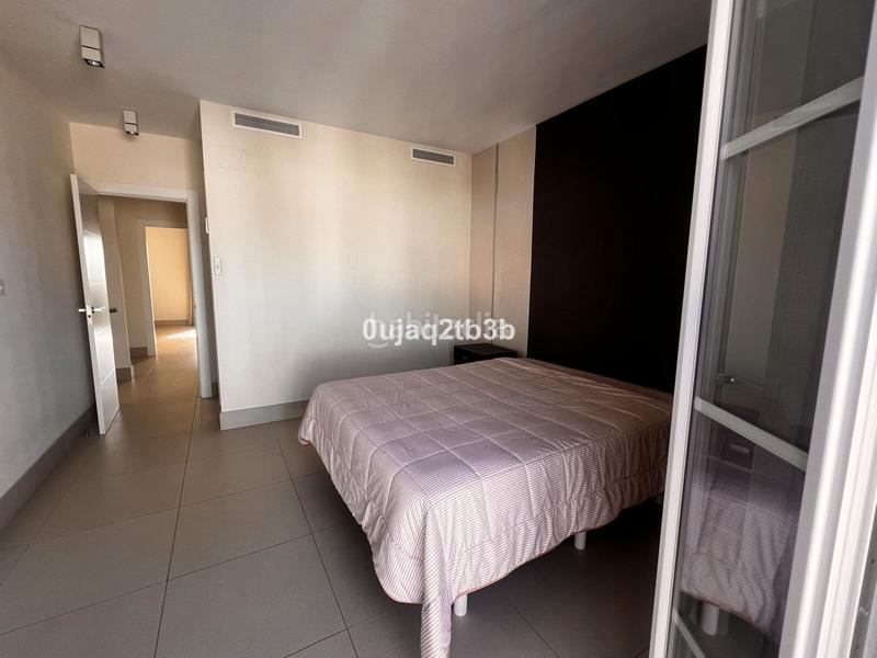 Foto 4529e676-0a08-471e-b58c-74d8ca511819. Maison jumelée avec piscine dans bahía de Marbella Marbella