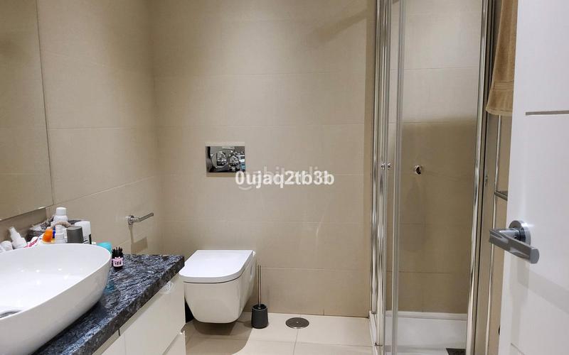 Foto 5b330e25-31b2-4fbe-a231-d0d6a4d8ab44. Maison jumelée avec piscine dans bahía de Marbella Marbella