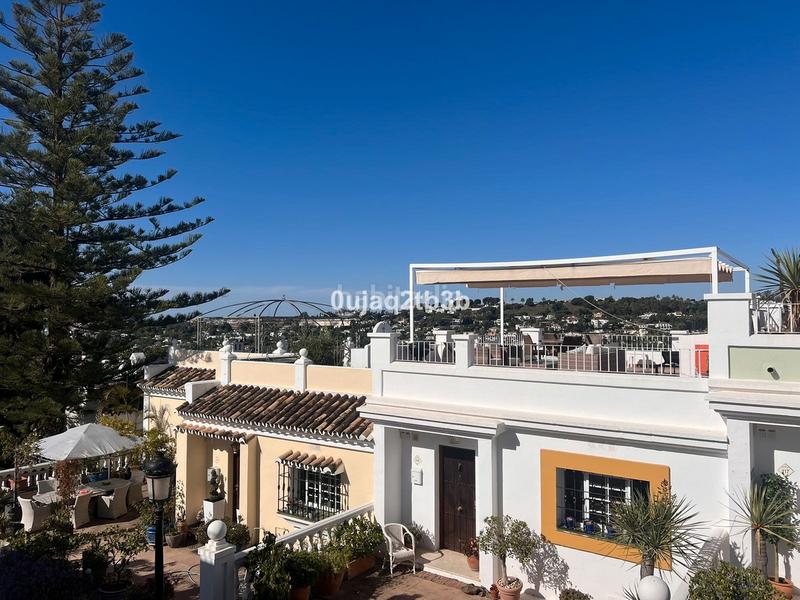 Foto 6c23a1b9-d4b1-4912-8b9a-ca0d023346cc. Maison jumelée avec piscine dans bahía de Marbella Marbella