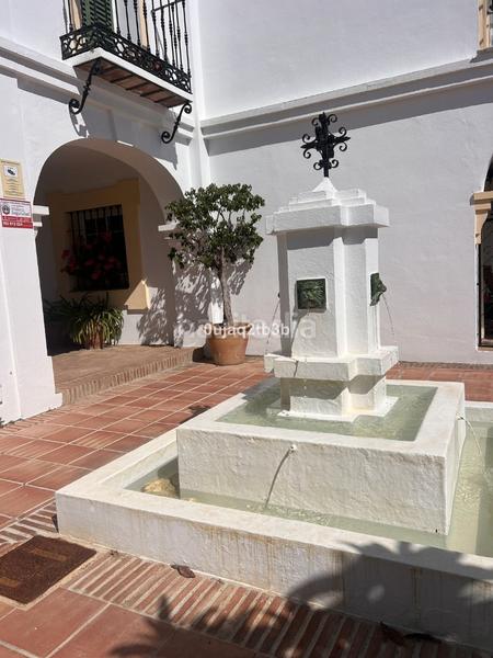 Foto 747f5253-6ac3-48a8-8e39-25ab06843416. Maison jumelée avec piscine dans bahía de Marbella Marbella