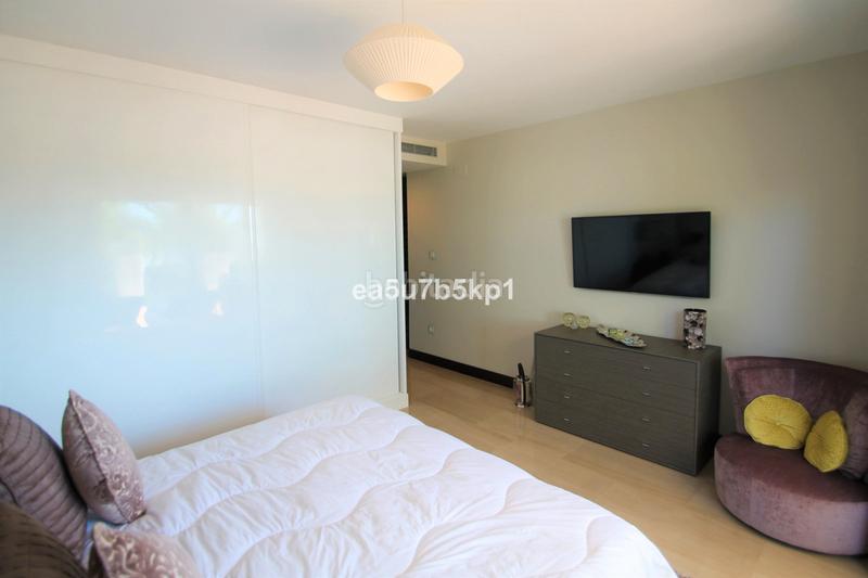 Foto a2bc687f-6974-483f-9205-0bc9b573c749. Apartament a calle del almendro 6 a Benahavís pueblo Benahavís