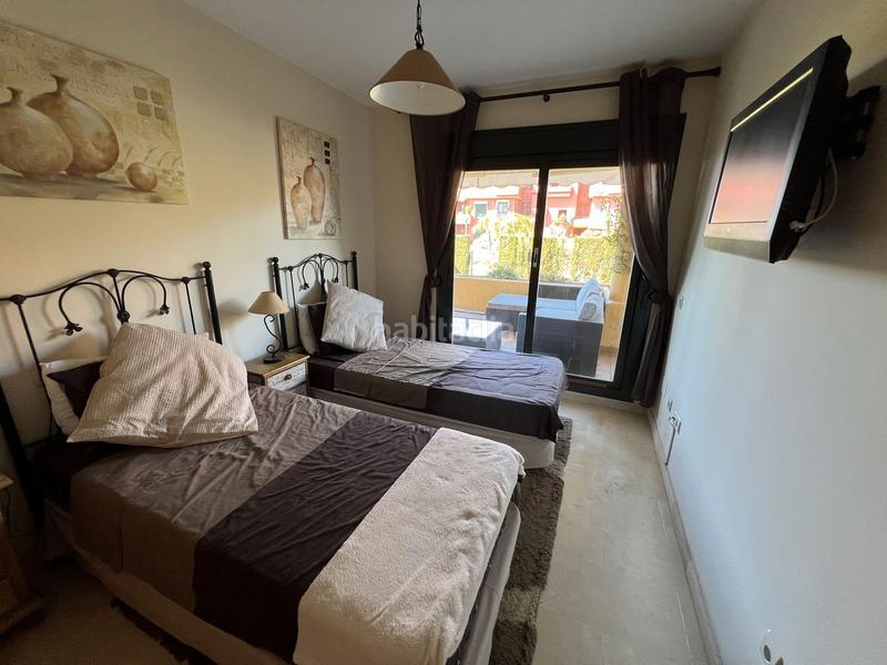 Foto aae837b1-7d7c-4e12-b623-4fbbb09cfe3d. Apartament a avenida benamara 15 a Paraiso - Barronal Estepona