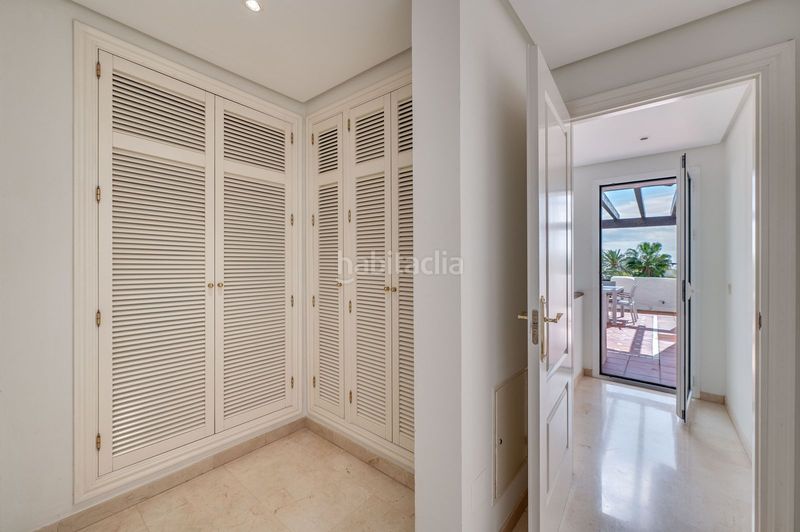 Foto 2cd096f6-661d-40dd-aece-a1152825bf1b. Alquiler dúplex en ventura del mar 15 lujo frente al mar en ventura del mar: dúplex de ensueño en alquiler en Marbella