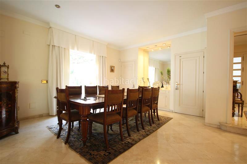 Foto 8a9bbc54-ad23-48f8-86f1-0573e264651f. Chalet in calle del ciervo 16 in Los Monteros Marbella