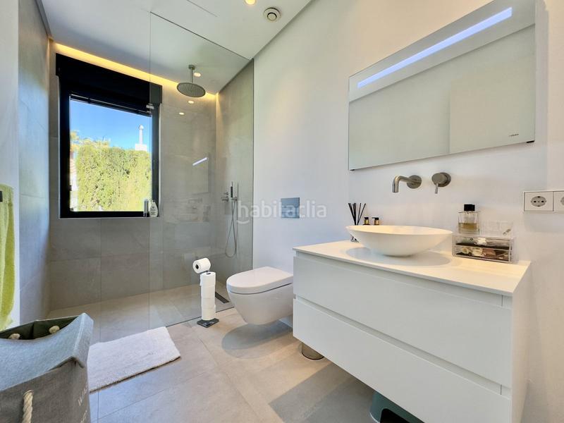 Foto 89bef5cd-e1c0-4928-8f3a-37db5f193d46. Chalet in calle del ciervo 16 in Los Monteros Marbella