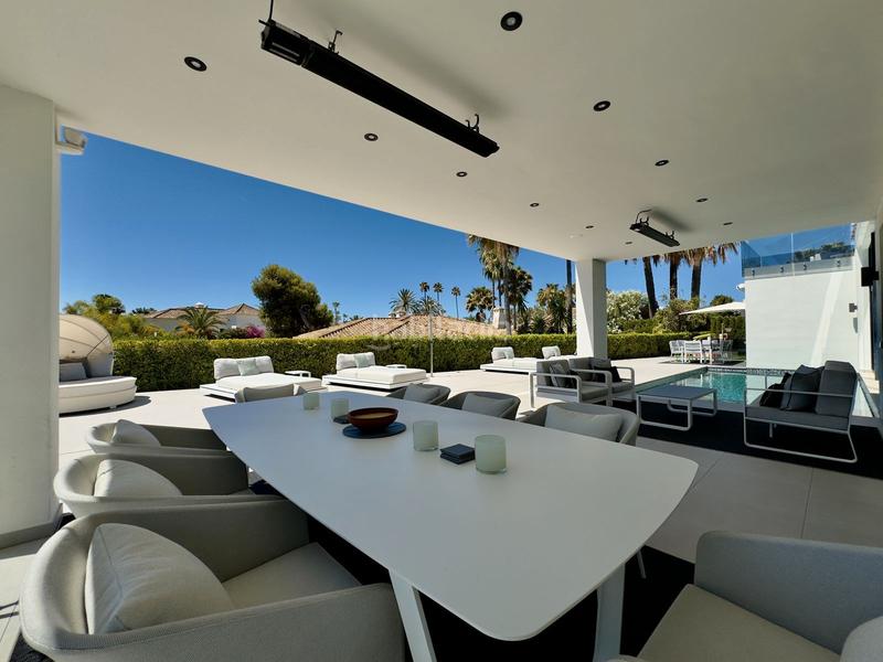 Foto fea0dafc-dcb6-497e-b26f-ab39fdcdf044. Chalet in calle del ciervo 16 in Los Monteros Marbella