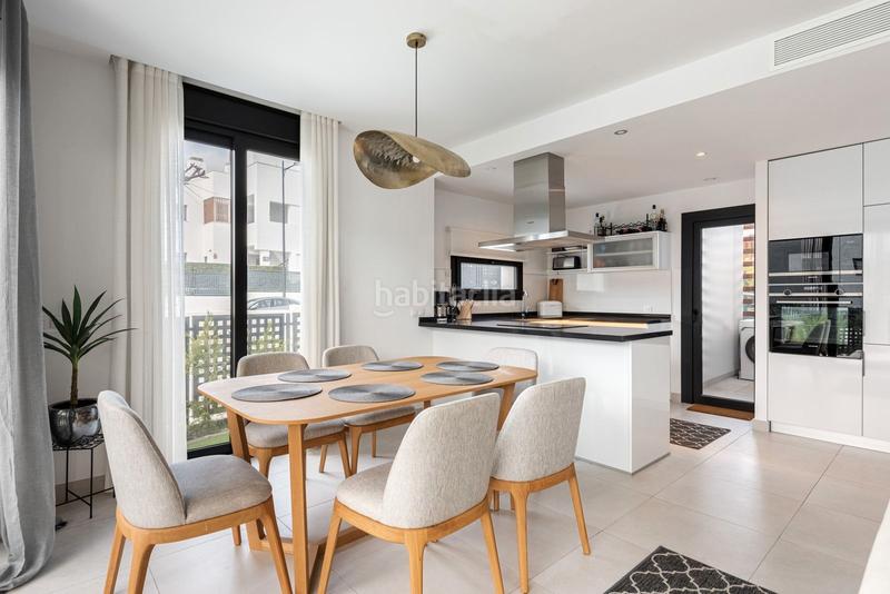 Foto 8034874e-fd8b-4ca4-8bc9-eb6466606897. Reihenhaus in calle espliego 11 in Bel - Air Estepona