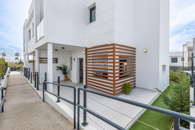 Foto 837afdd0-575b-4d38-b38d-ca66c8bb6bac. Reihenhaus in calle espliego 11 in Bel - Air Estepona