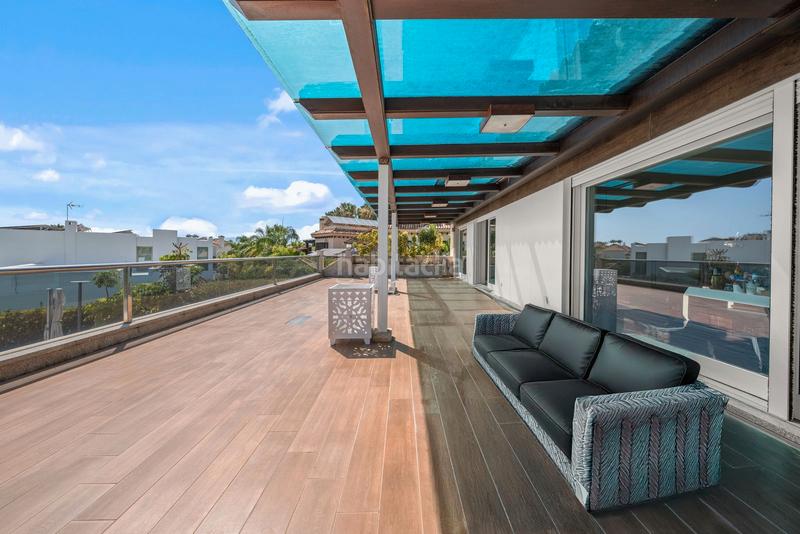 Foto 5bf06cf1-daa6-43b4-b7ea-a9a8518cbc38. Chalet dans calle del ciervo 16 dans Los Monteros Marbella