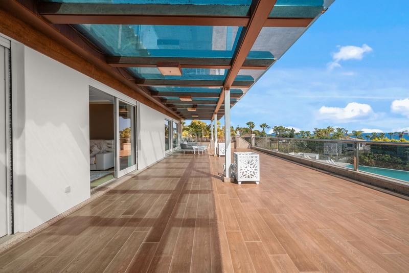 Foto 89afbbd9-ed63-45c6-b16d-d05c02fc937d. Chalet dans calle del ciervo 16 dans Los Monteros Marbella