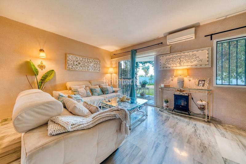 Foto 8b053c33-65a9-4ca8-8041-9d5187e13527. Casa a schiera con piscina in Bel - Air Estepona