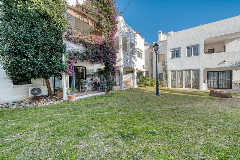 Foto f7c2bde9-63a5-45c6-b3ce-9d171b2d2f94. Casa a schiera con piscina in Bel - Air Estepona