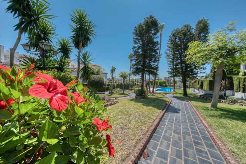 Foto 5a1d6718-af55-45d8-8b7a-8e7510fb1457. Casa a schiera in calle espliego 11 in Bel - Air Estepona