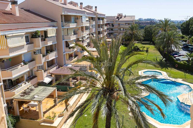 Foto cbc258a0-44f3-4206-9d12-1ae350b4c6af. Apartamento ¡tu próxima inversión brillante en la costa del sol te espera! en Estepona