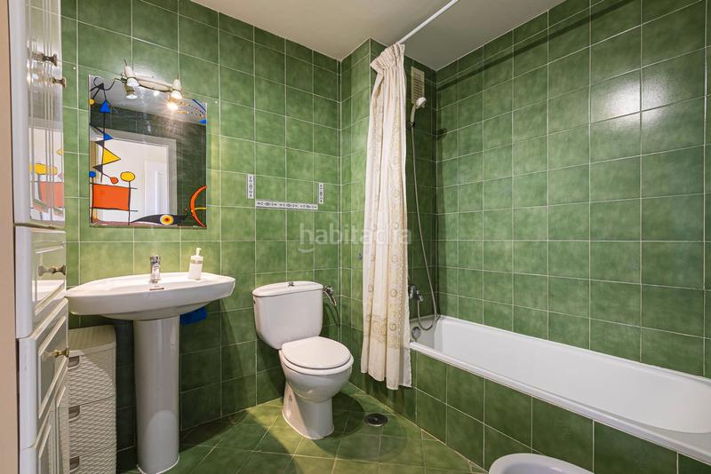 Foto f3b9e0da-7976-4b5e-aec5-f3aa4fe23420. Apartamento ¡tu próxima inversión brillante en la costa del sol te espera! en Estepona
