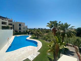 Apartament a Avenida de la resina 1. Tu oasis en selwo: lujo y confort a un paso del mar