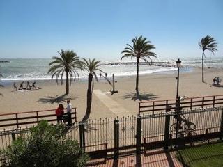 Appartement à Carretera nacional 340 067. ¡viva el sueño de puerto banús: dúplex con jardín y vistas al ma