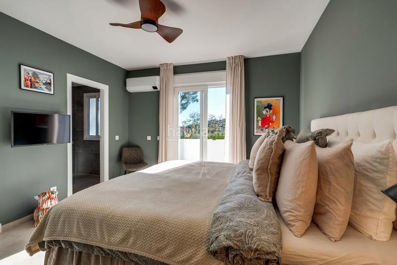 Foto 18bbe5e1-40f4-4a70-ac31-2f6a2548762f. Semi detached house in urbanización los olivos i 1 in Marbella