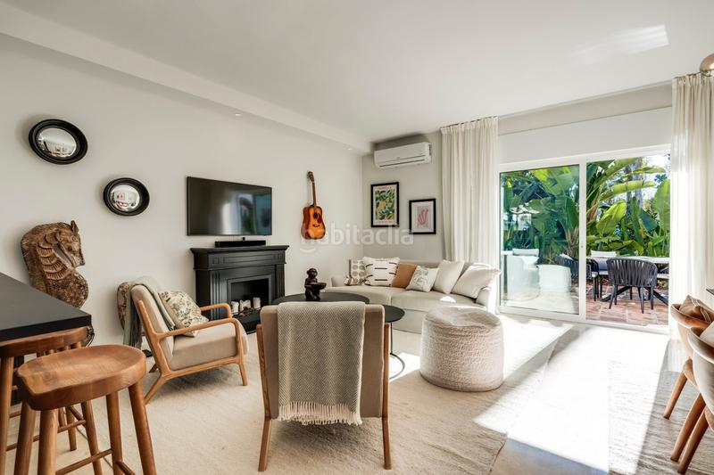 Foto 56af3545-ece3-439b-af29-c1a5348bbee0. Semi detached house in urbanización los olivos i 1 in Marbella