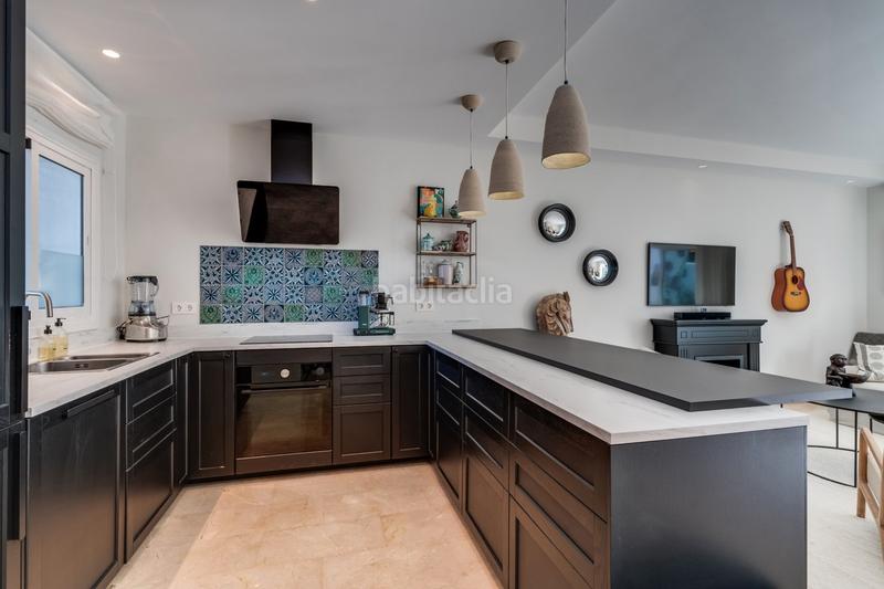 Foto 655404a7-531e-4474-8b6d-0d3f259e91aa. Semi detached house in urbanización los olivos i 1 in Marbella