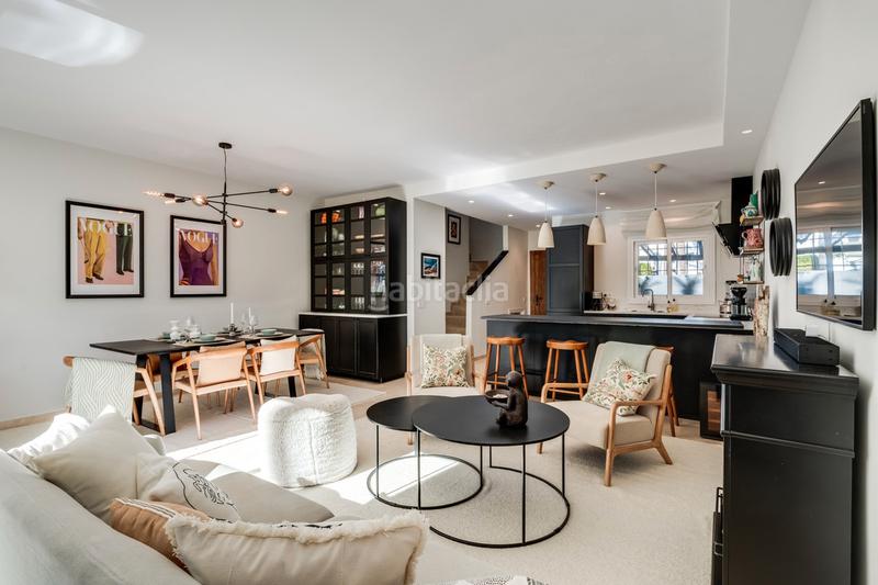 Foto ef171355-226f-456c-8bbc-e05bbedf2e8f. Semi detached house in urbanización los olivos i 1 in Marbella