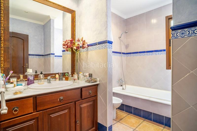 Foto a17db15d-d7a1-4d7e-8254-3fb1fb10a77c. Chalet dans calle 19 c 501 dans Guadalmina Alta Marbella