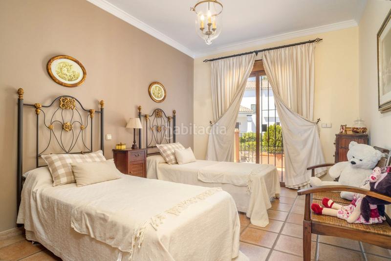 Foto f7275d9a-7694-4a93-9f5e-2b2f312ff8e4. Chalet dans calle 19 c 501 dans Guadalmina Alta Marbella
