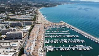Appartement à Puerto deportivo 554. Tu lujo en puerto banús: vistas al mar y estilo