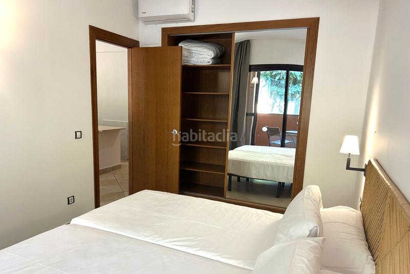Foto 5efbacbe-bdbe-4c06-8b71-4a9dbfc16b02. Piso en calle hinojo 4 tu inversión perfecta en la costa del sol en Benahavís