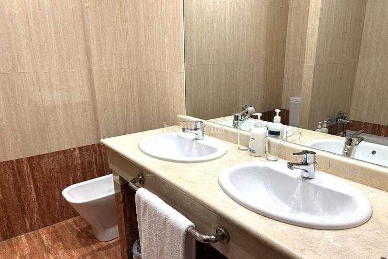 Foto 9debd039-a2da-4ae7-9409-cec8014fc04d. Piso en calle hinojo 4 tu inversión perfecta en la costa del sol en Benahavís